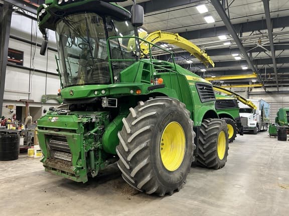 Image of John Deere 9800 Primary image