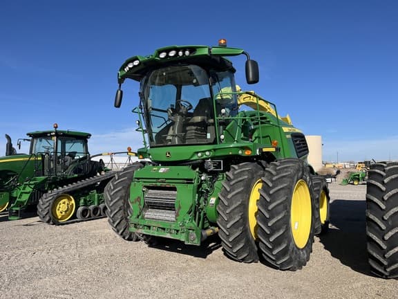 Image of John Deere 9800i Primary image