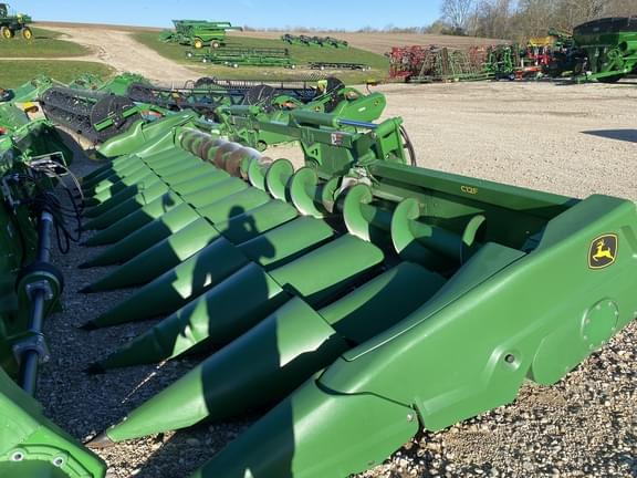 Image of John Deere C12F Primary image