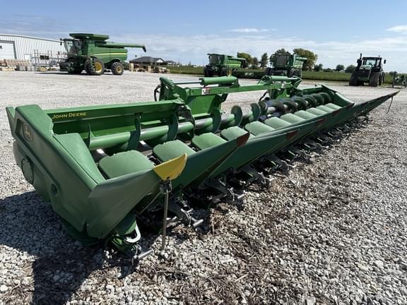 Image of John Deere C12F Primary image