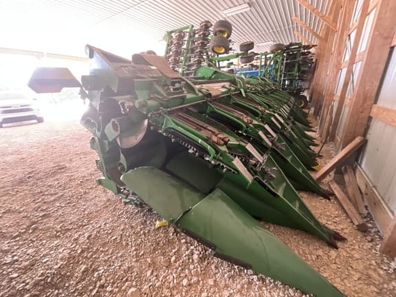Image of John Deere C12F equipment image 1