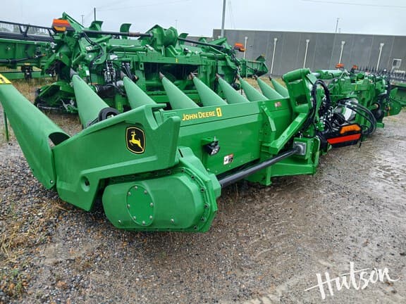 Image of John Deere C12F equipment image 3