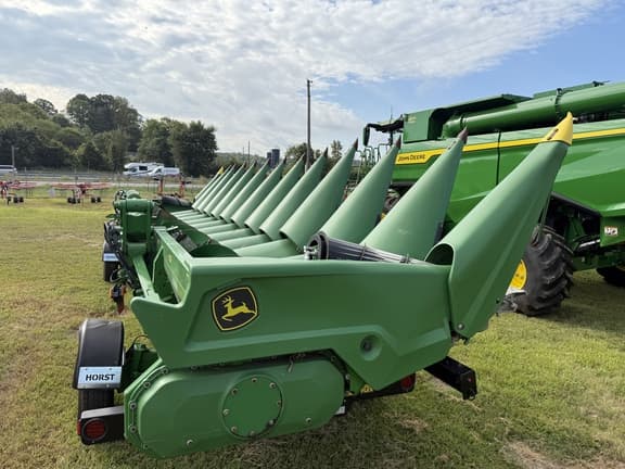 Image of John Deere C12F equipment image 1