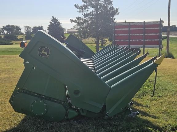 Image of John Deere C12R Primary image