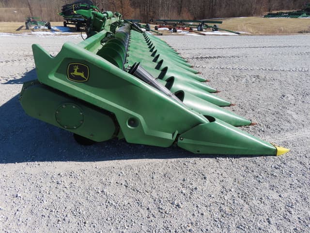 Image of John Deere C16F equipment image 4