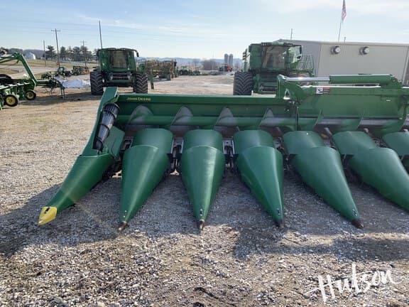 Image of John Deere C16F equipment image 4