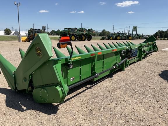 Image of John Deere C16R equipment image 1