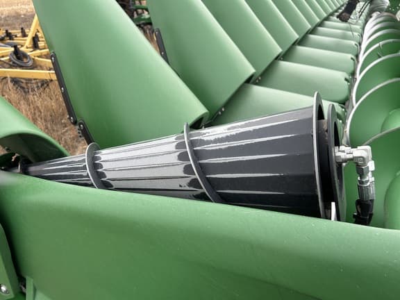 Image of John Deere C16R equipment image 4