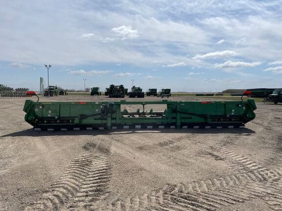 Image of John Deere C18R equipment image 4
