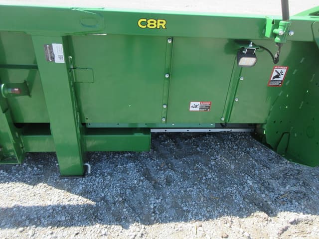 Image of John Deere C8R equipment image 4
