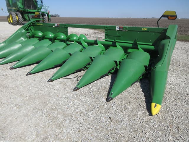 Image of John Deere C8R equipment image 1