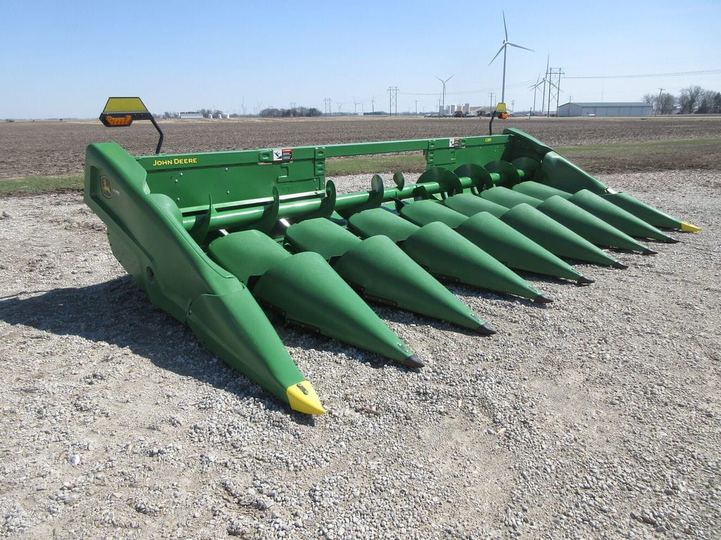 2021 John Deere C8R Equipment Image0