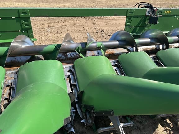 Image of John Deere C8R equipment image 3