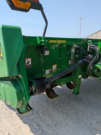 Image of John Deere C8R equipment image 1