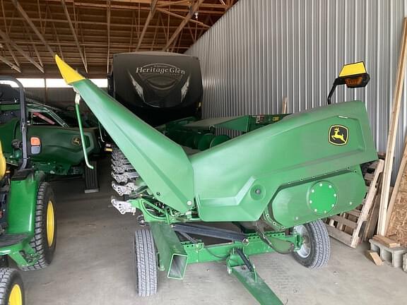 Image of John Deere C8R Primary image