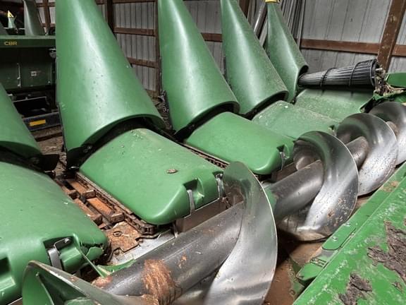 Image of John Deere C8R equipment image 1