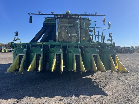 Image of John Deere CP690 equipment image 4