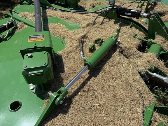 Image of John Deere E15 equipment image 4