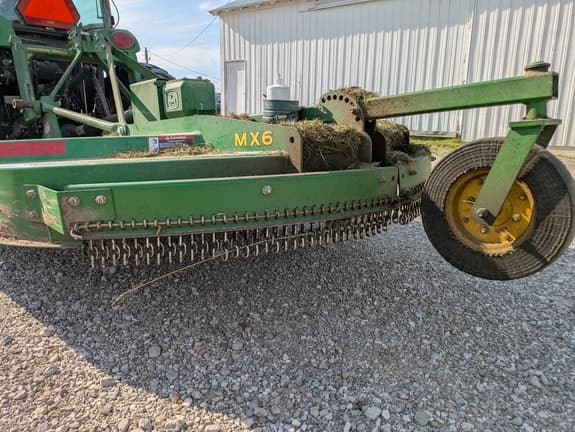 Image of John Deere MX6 equipment image 2