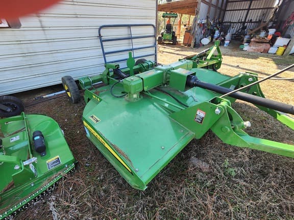 Image of John Deere MX8 equipment image 1