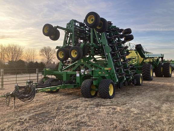 Image of John Deere N560F Primary image