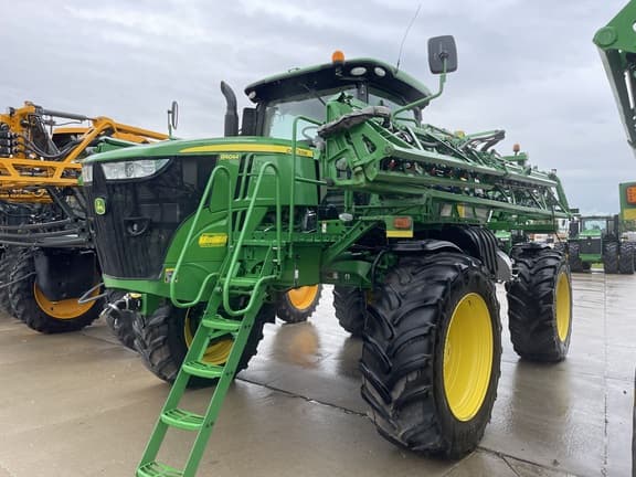 Image of John Deere R4044 equipment image 2