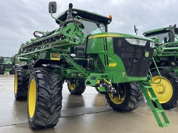Main image John Deere R4044