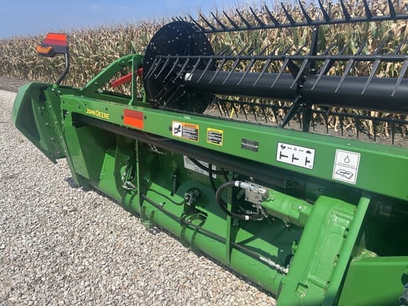 Image of John Deere RD30F equipment image 3