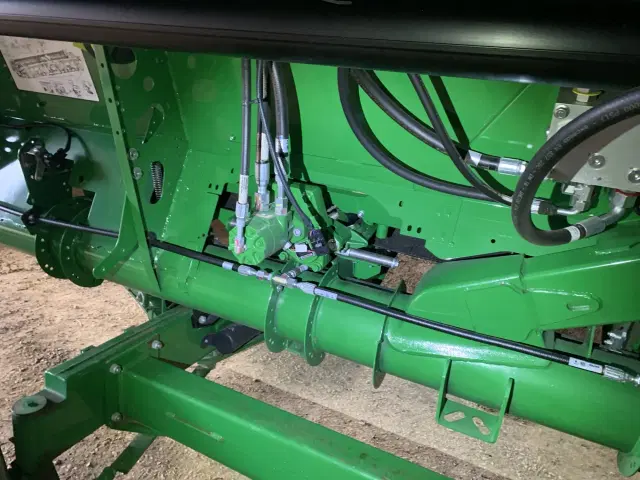 Image of John Deere RD35F equipment image 1