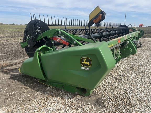 Image of John Deere RD35F equipment image 1