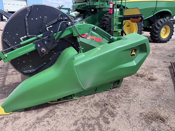 Image of John Deere RD35F equipment image 2