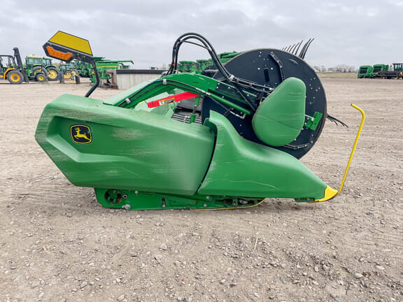 Image of John Deere RD35F equipment image 3