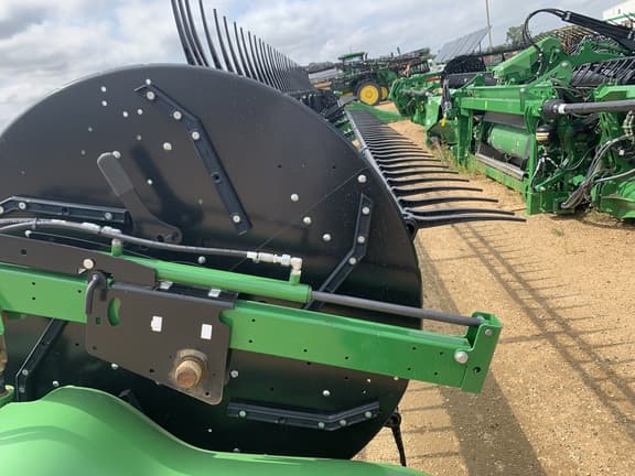Image of John Deere RD40F equipment image 2