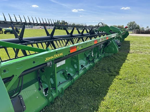 Image of John Deere RD45F equipment image 4