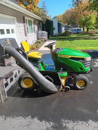 Image of John Deere S140 Primary image