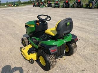 Image of John Deere S240 equipment image 3