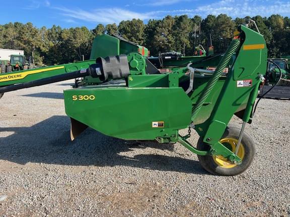 Image of John Deere S300 equipment image 2