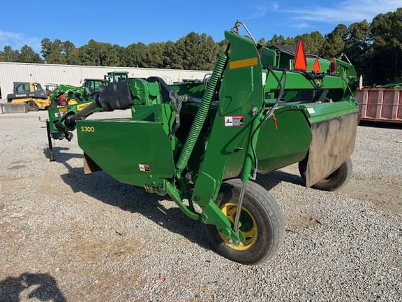 Image of John Deere S300 equipment image 3