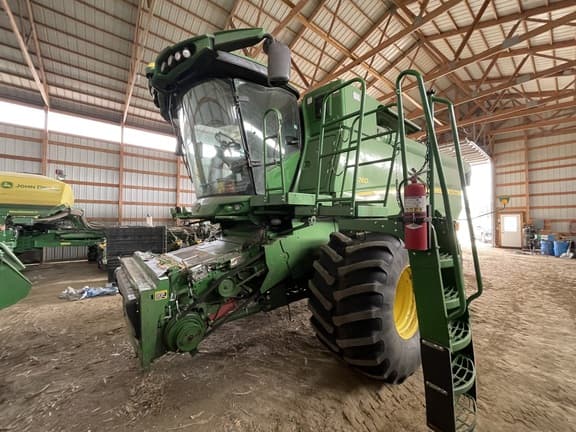 Image of John Deere S760 equipment image 2