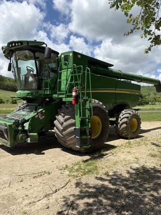 Image of John Deere S760 equipment image 2