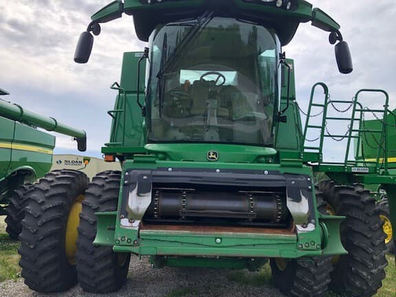Image of John Deere S770 equipment image 1