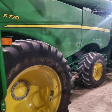 Image of John Deere S770 Image 0