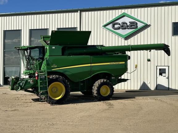 Image of John Deere S770 Primary image