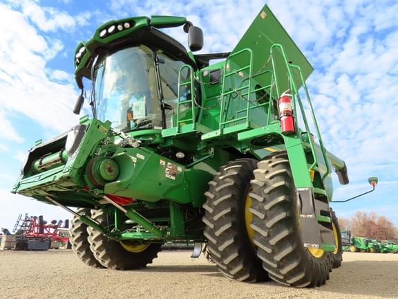 Image of John Deere S770 equipment image 4