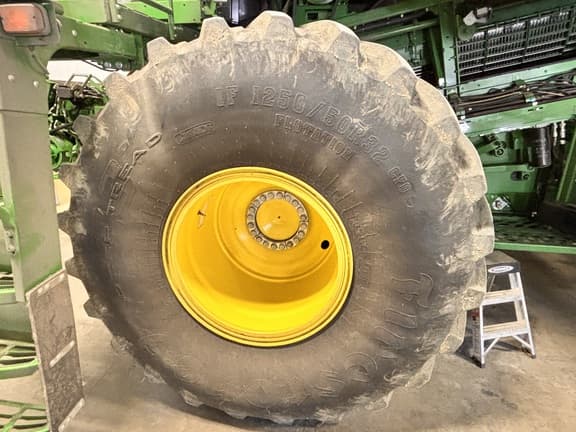 Image of John Deere S770 equipment image 3