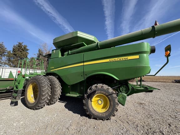 Image of John Deere S770 Primary image