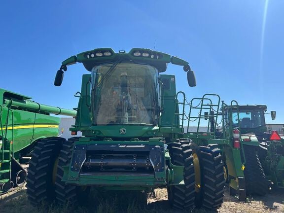 2021 John Deere S770 Equipment Image0