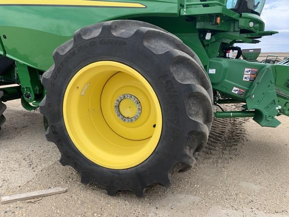 Image of John Deere S780 equipment image 2