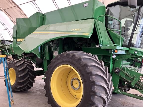 Image of John Deere S780 Primary image