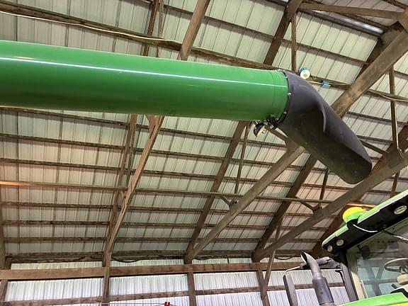 Image of John Deere S780 equipment image 4